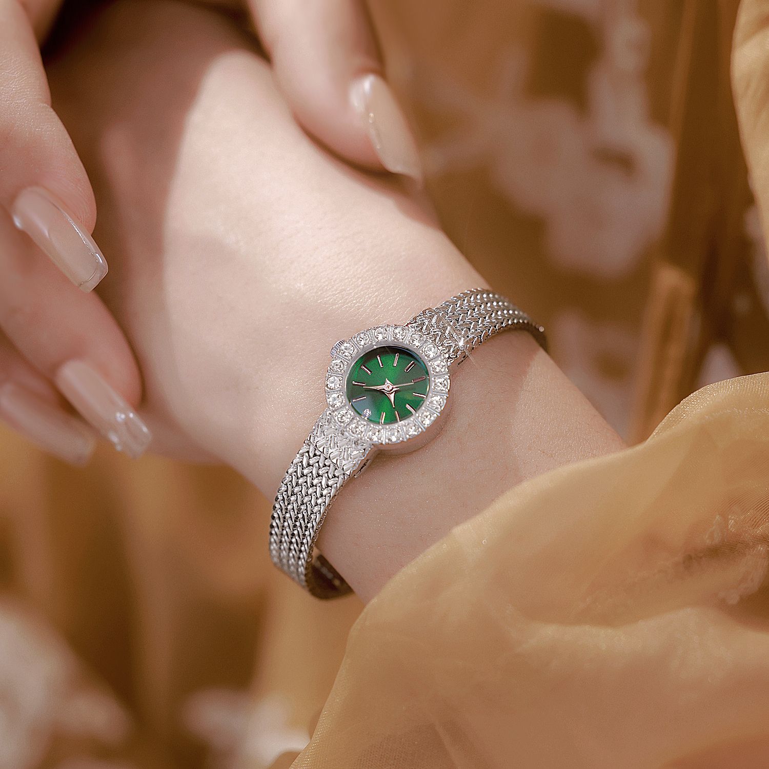 Relógio de pulso feminino vint - Luxury Watch Vintage avaliação e preço